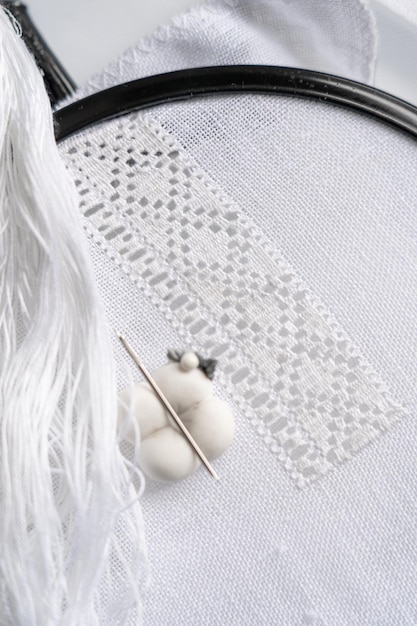 Broderie tradițională pe pânză